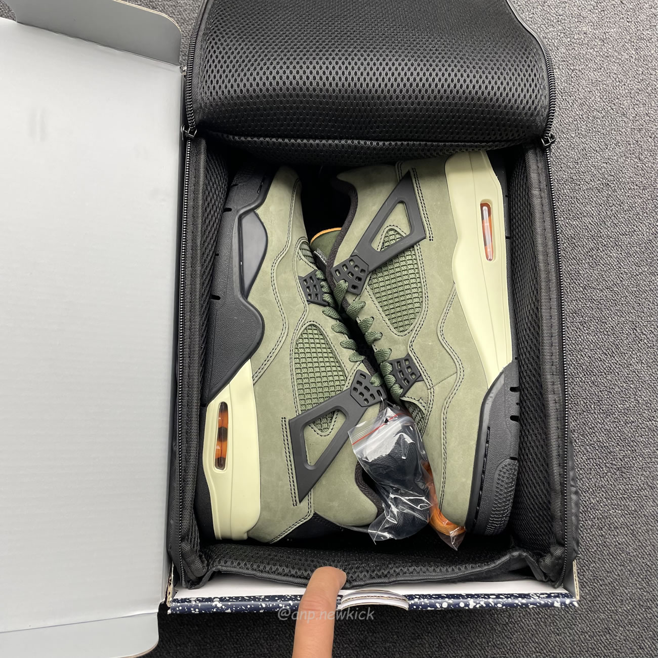 Air Jordan 4 Retro Undefeated Jbm351 M1 (6) - www.newkick.vip